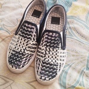 Dolce Vita slip ons